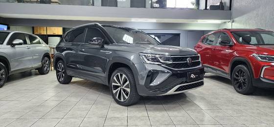 VOLKSWAGEN TAOS 1.4 250 TSI TOTAL FLEX HIGHLINE AUTOMÁTICO